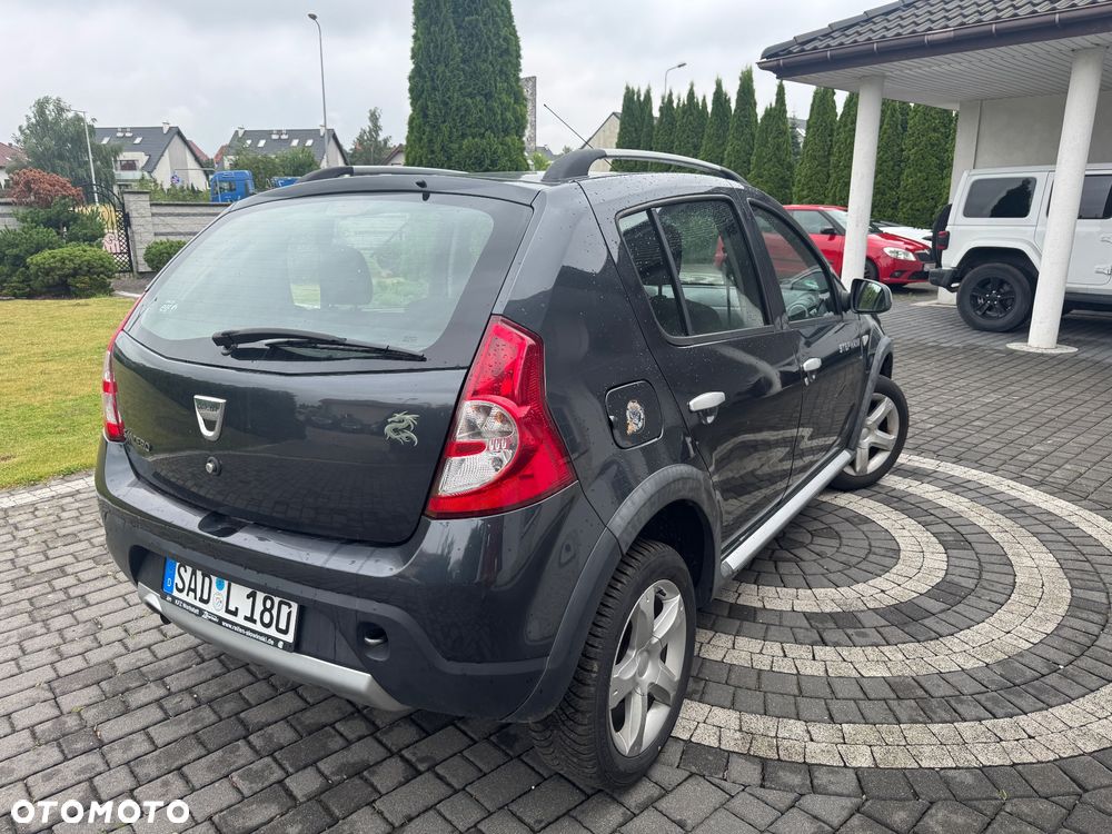 Dacia Sandero 1.6 MPI Stepway - 6