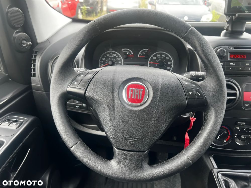 Fiat Qubo - 21