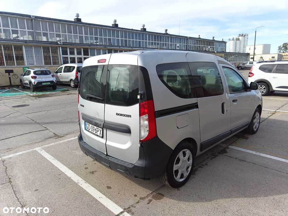 Dacia Dokker - 5