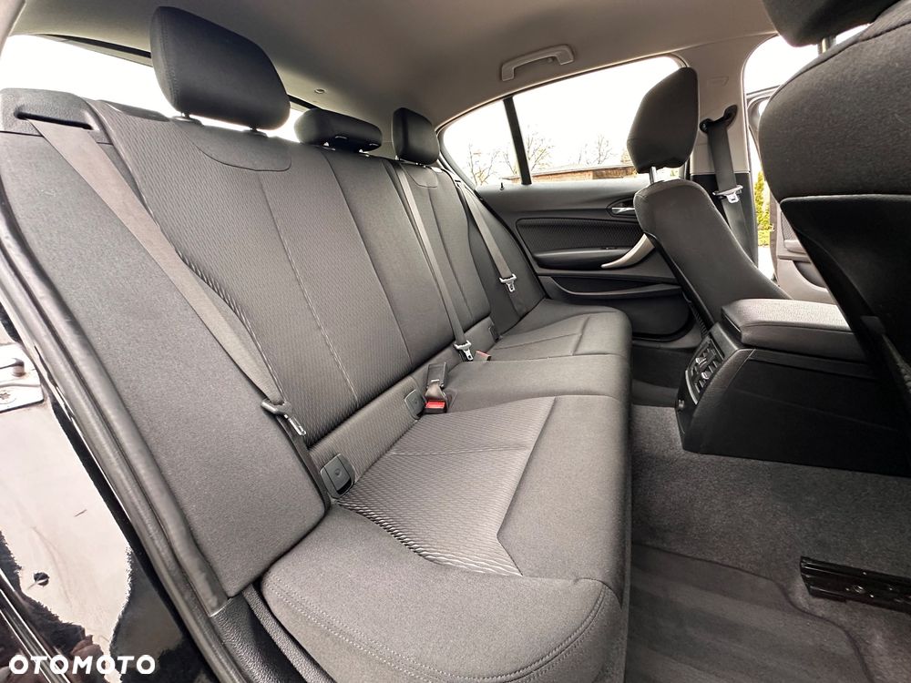 BMW Seria 1 118d - 28