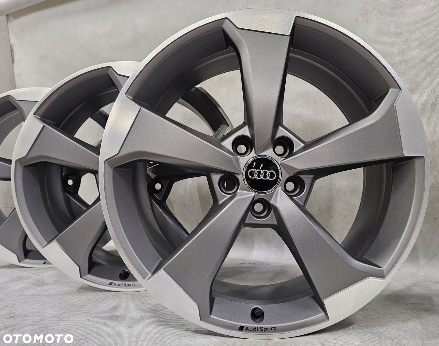 FELGI KOŁA AUDI A3 S3 8V0601025ES 8x19 ET49 - 2