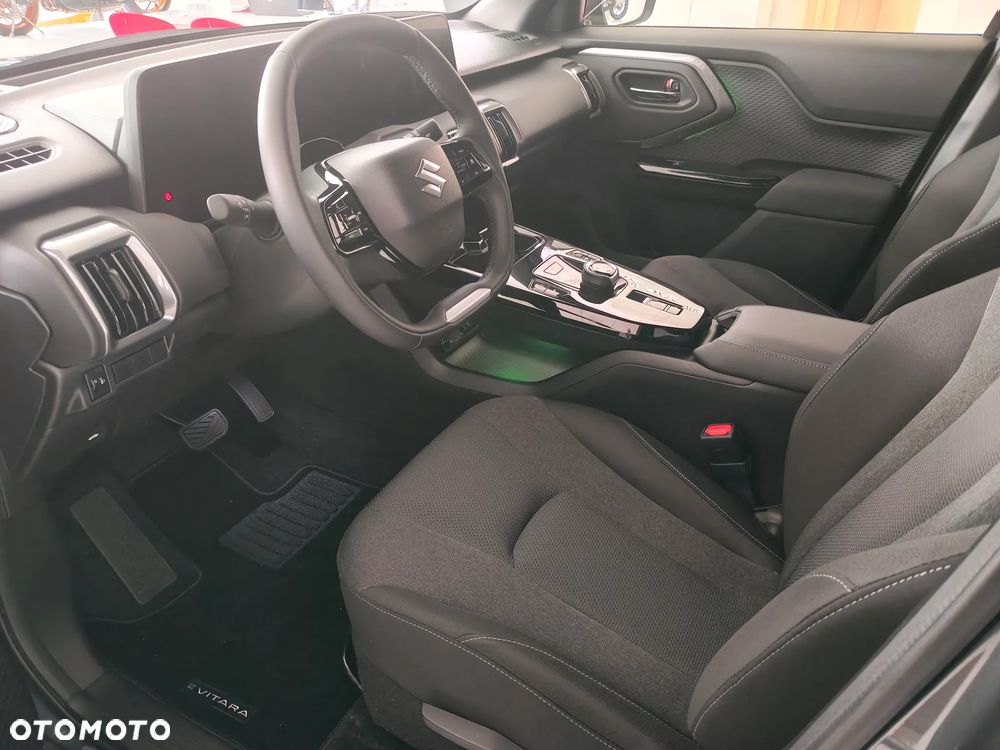 Suzuki e VITARA - 12