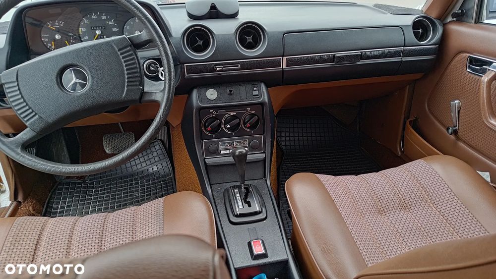 Mercedes-Benz W123 - 7