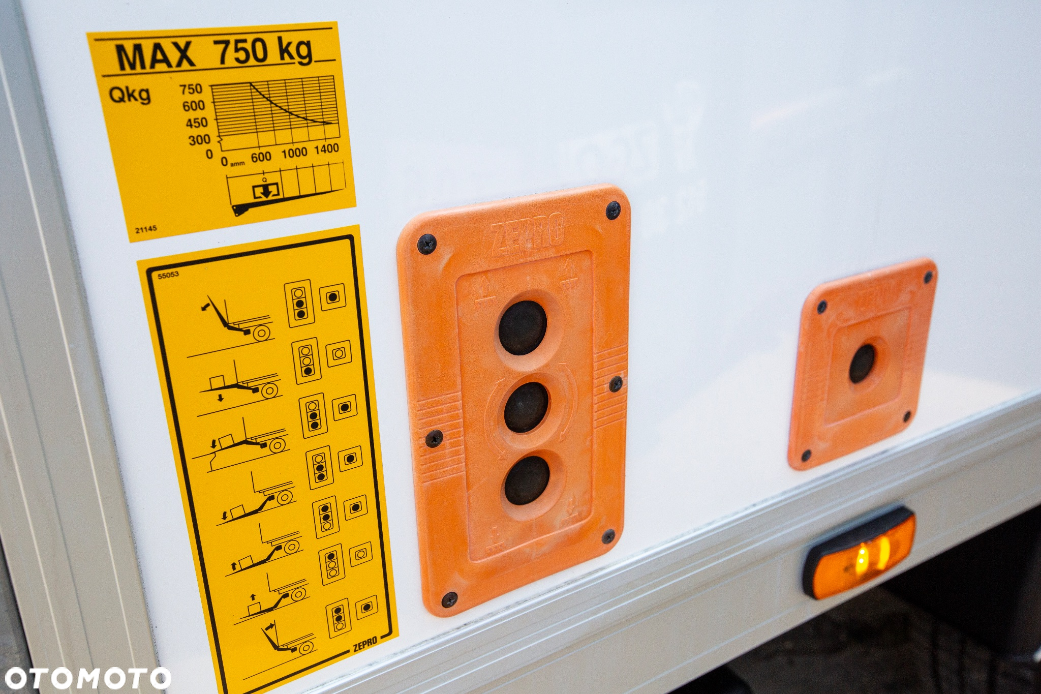 Renault Master 2.3 KONTENER + WINDA *Silnik 1-Turbo* - 11