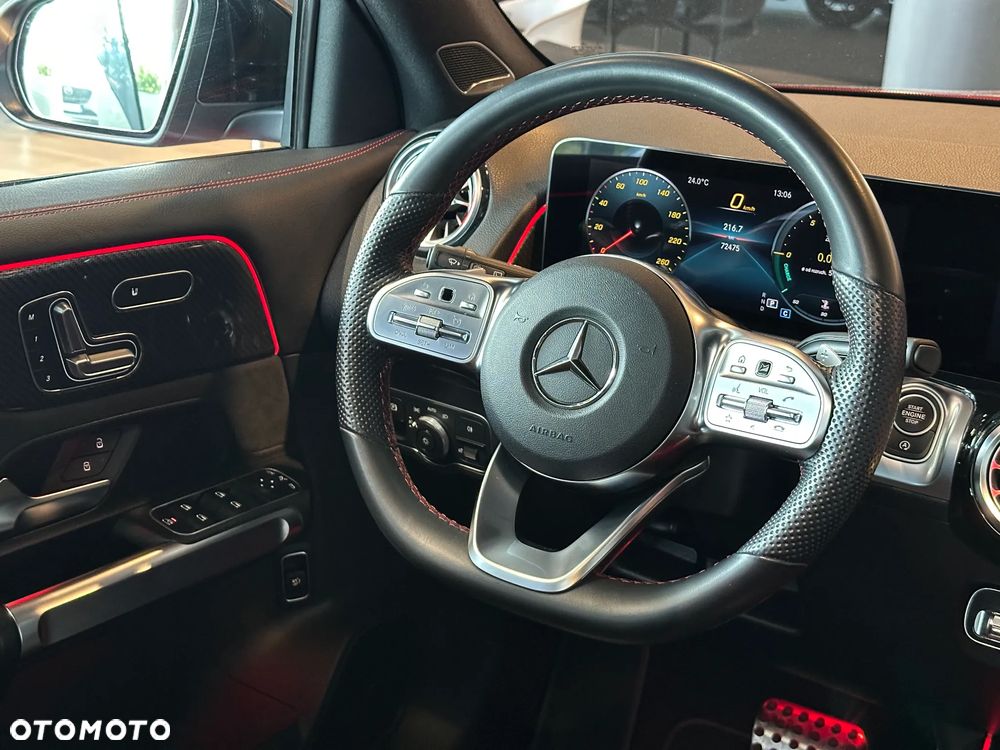 Mercedes-Benz GLB 200 4-Matic AMG Line 8G-DCT - 10