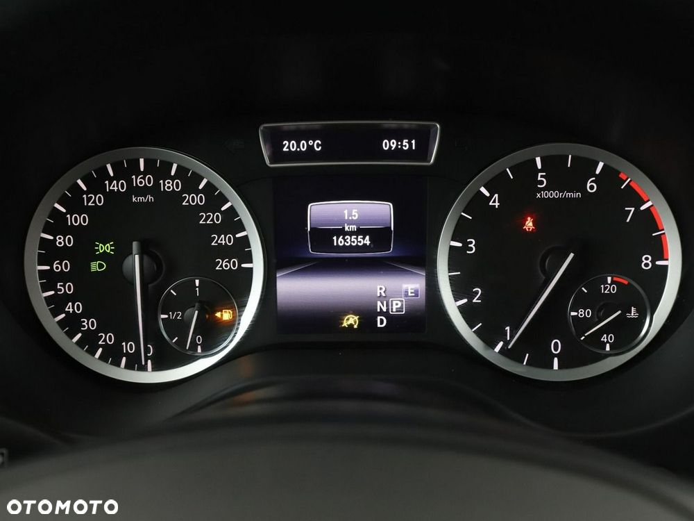 Infiniti Q30 1.6t DCT Sport - 23