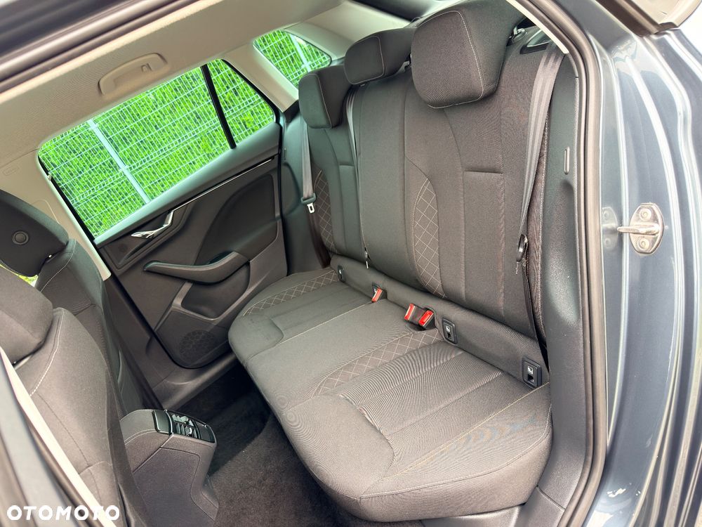 Skoda Kamiq 1.0 TSI DSG Monte Carlo - 28