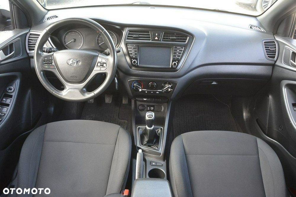 Hyundai i20 1.2 BlueDrive Go - 12