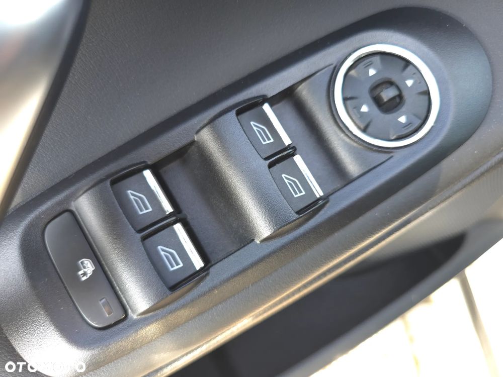 Ford S-Max 1.6 EcoBoost Titanium - 20