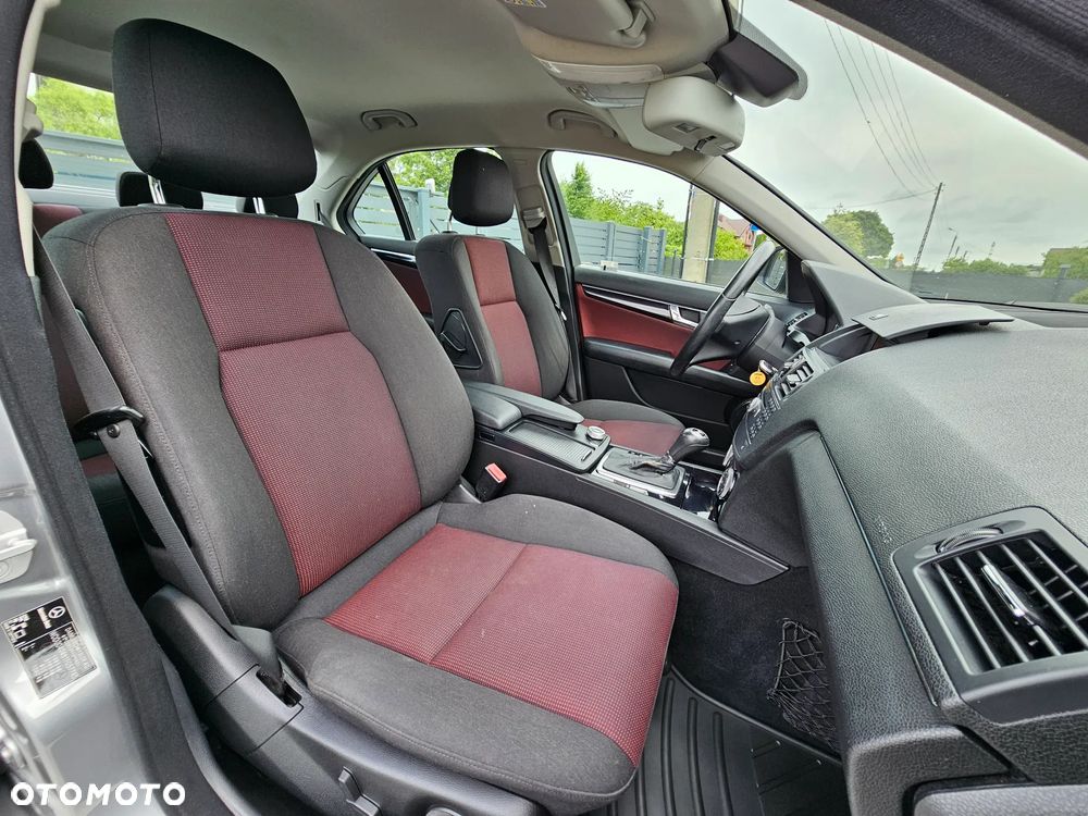 Mercedes-Benz Klasa C 180 Kompressor Automatik Avantgarde - 39