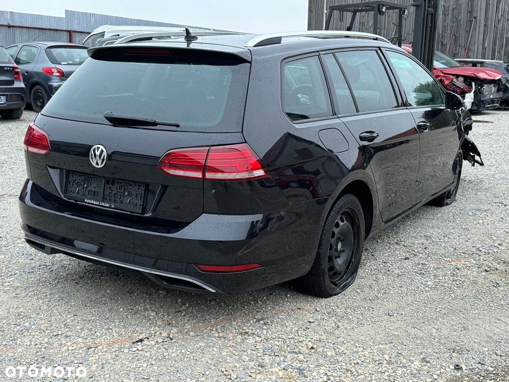 Volkswagen Golf 1.6 TDI SCR DSG Comfortline - 1