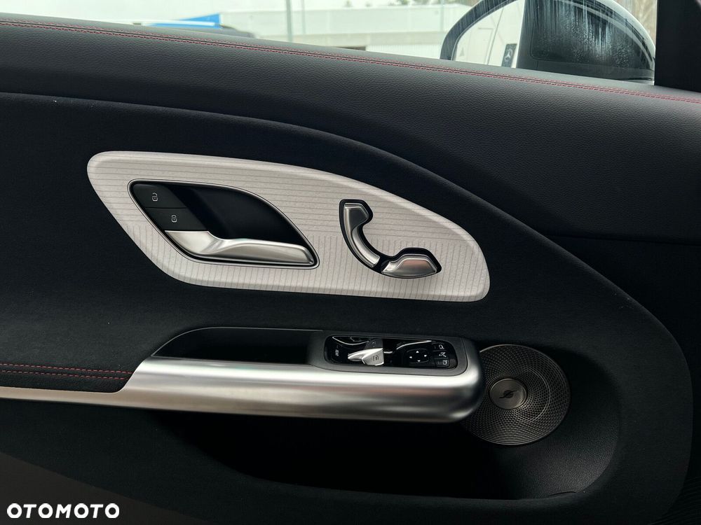 Mercedes-Benz CLA - 9