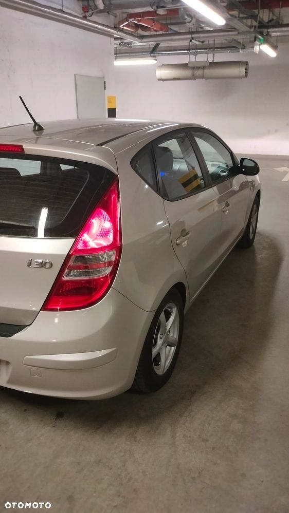 Hyundai i30 1.6 Comfort - 6