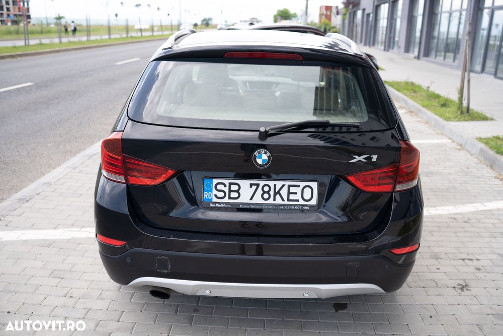 BMW X1 sDrive18d xLine - 19