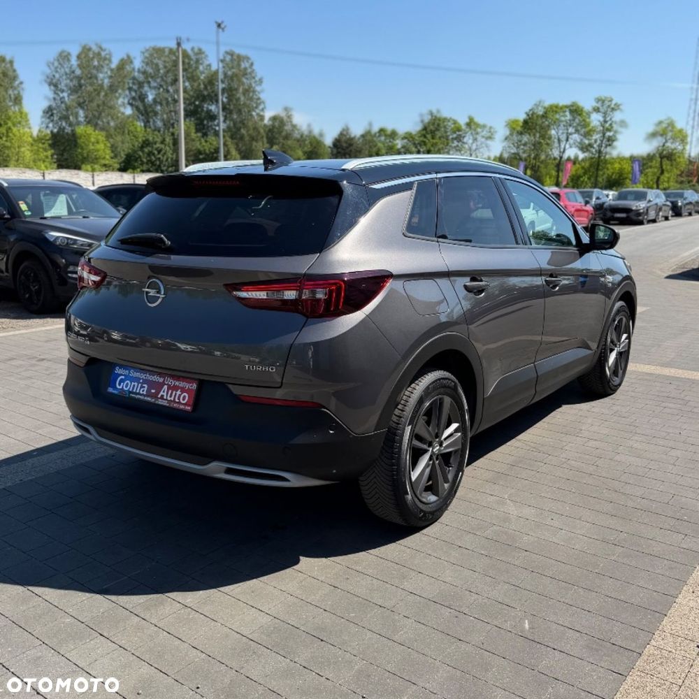 Opel Grandland X - 11