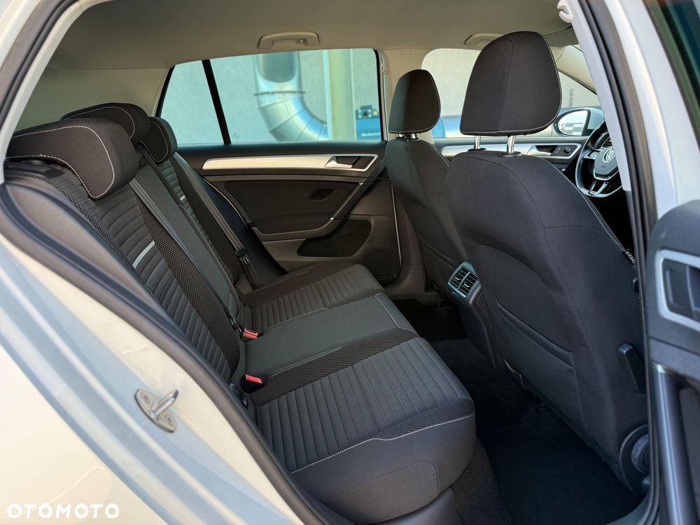 Volkswagen Golf 1.2 TSI BlueMotion Technology Cup - 11