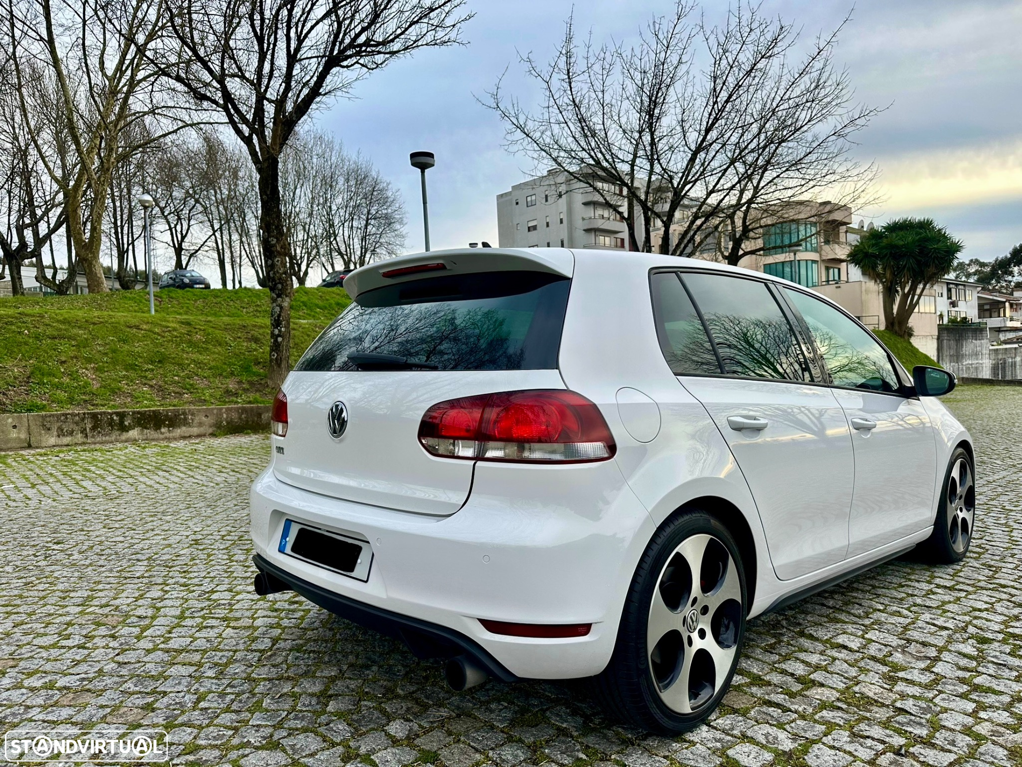 VW Golf 2.0 GTI DSG - 7