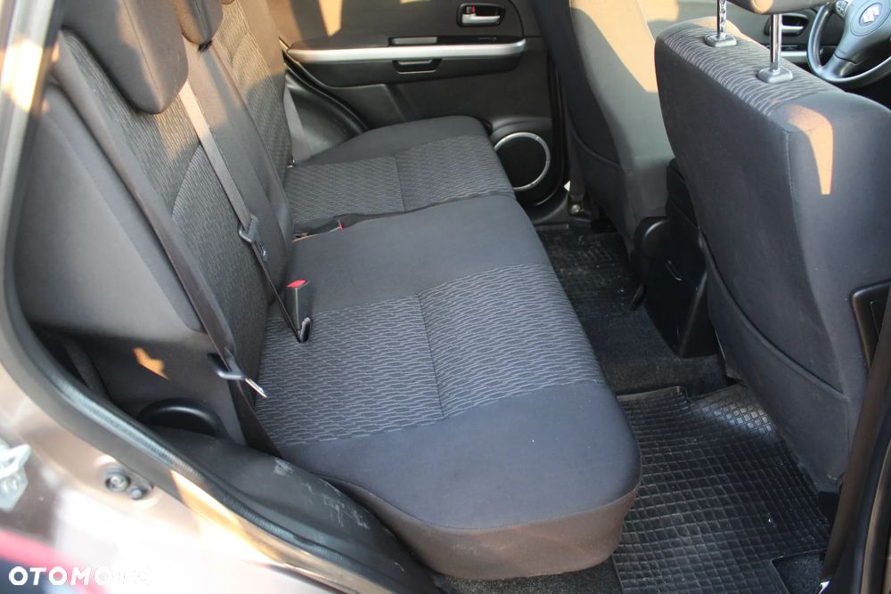 Suzuki Grand Vitara 2.4 Comfort Limited - 13