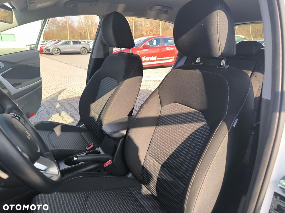 Kia Ceed 1.5 T-GDI M DCT - 11