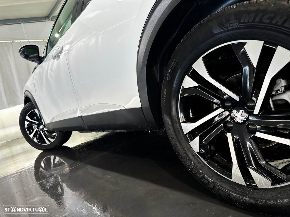 Peugeot e-2008 50 kWh GT Pack - 8