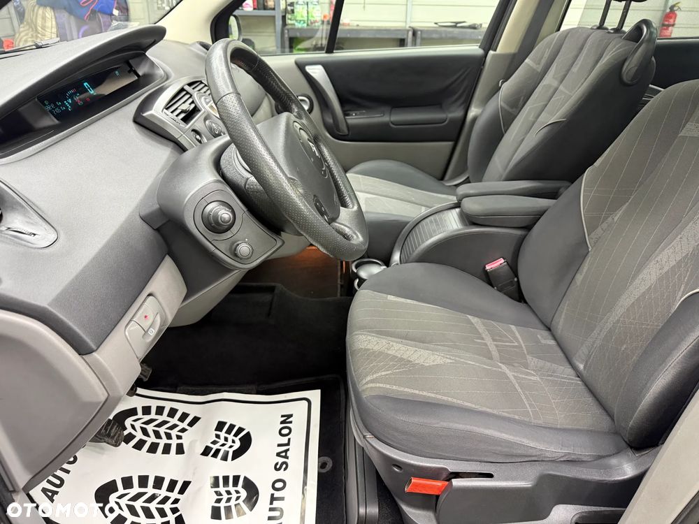 Renault Scenic 2.0 16V Luxe Expression - 8
