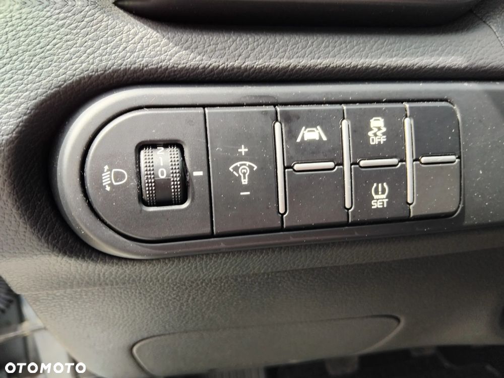 Kia Ceed 1.5 T-GDI M - 10