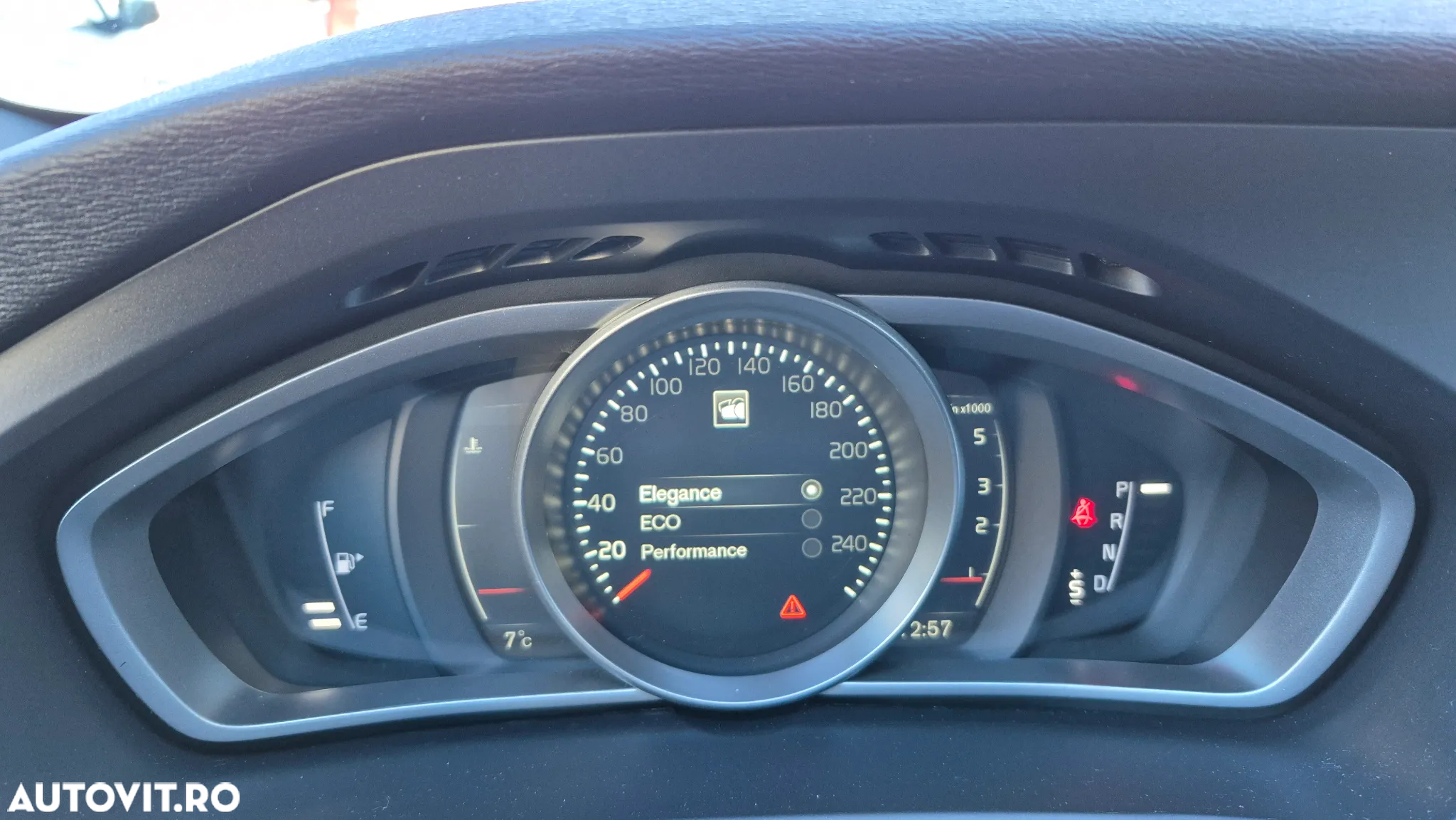 Volvo V40 D3 Aut. Summum - 15