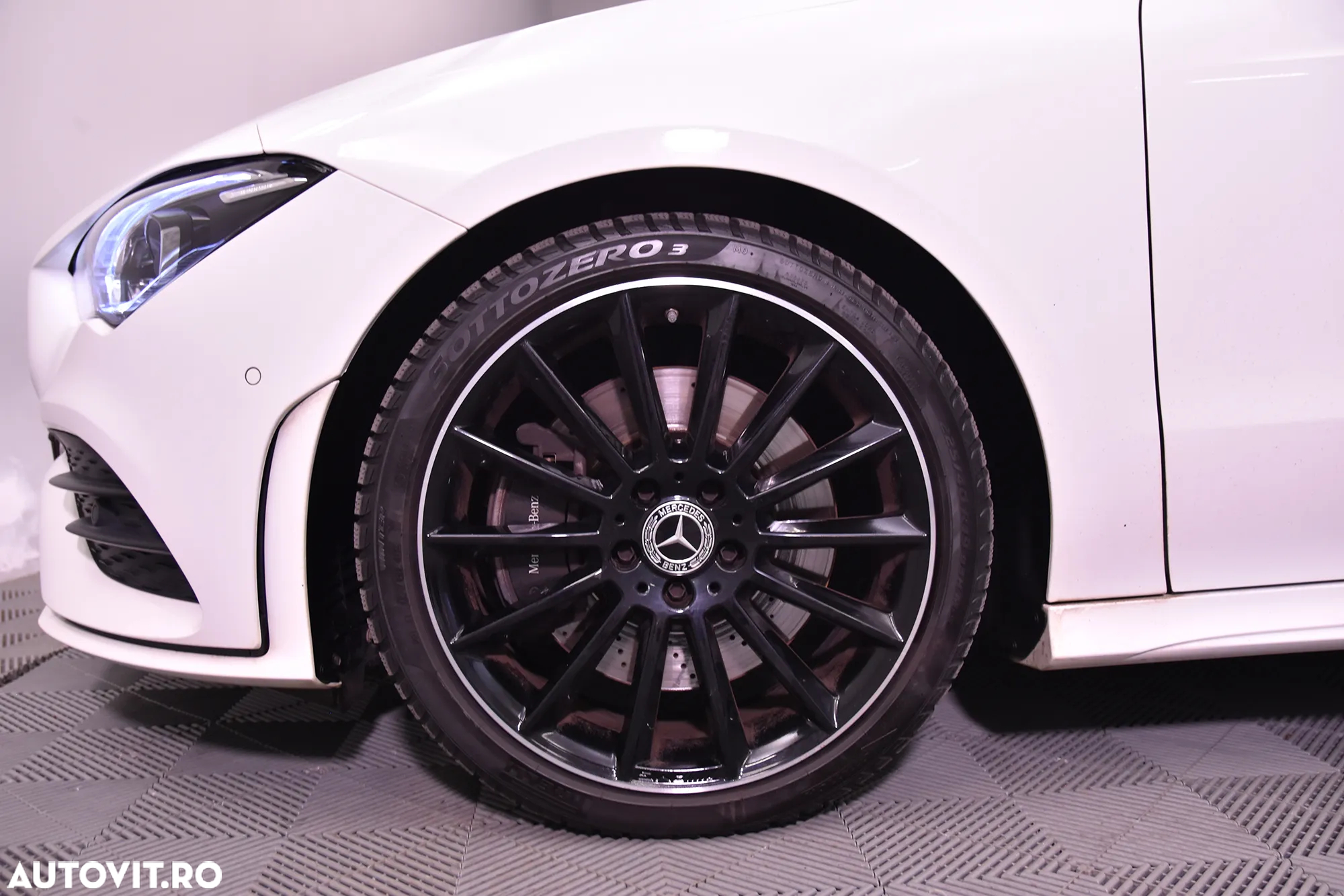 Mercedes-Benz CLA 250 4Matic 7G-DCT AMG Line - 13