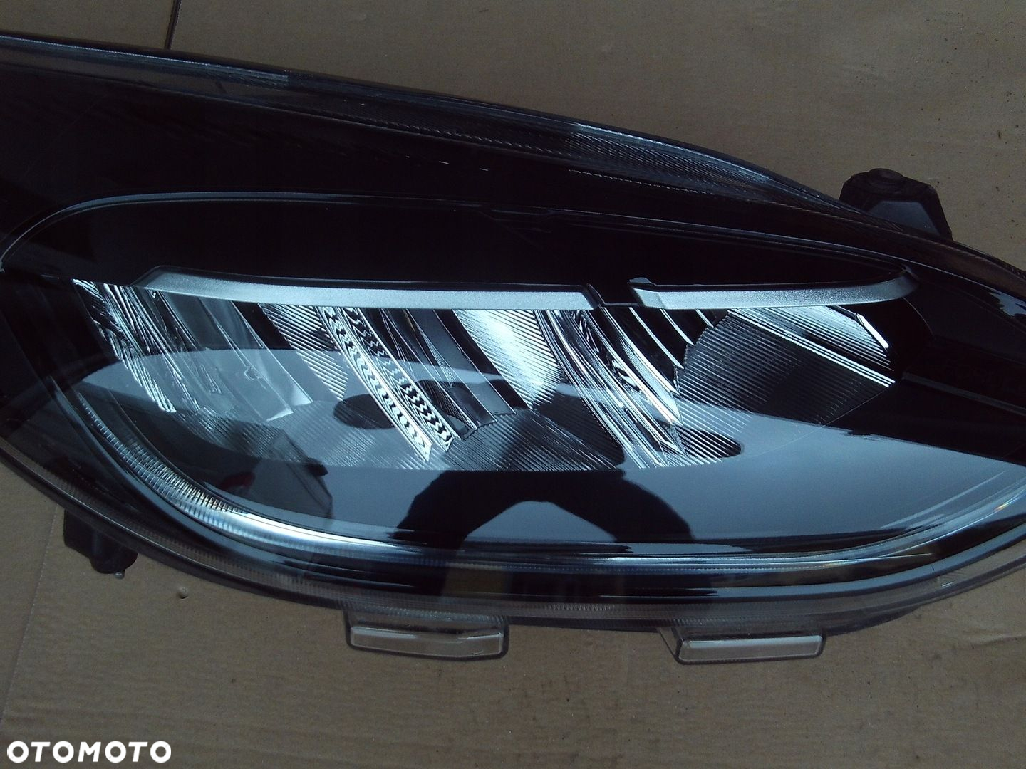 LAMPA FULL LED FORD FIESTA MK8 PRAWA EUROP - 2
