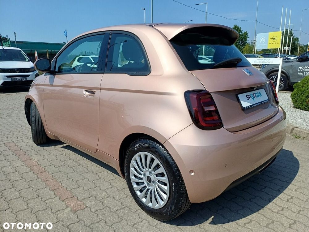 Fiat 500 23.8kWh Icon - 4