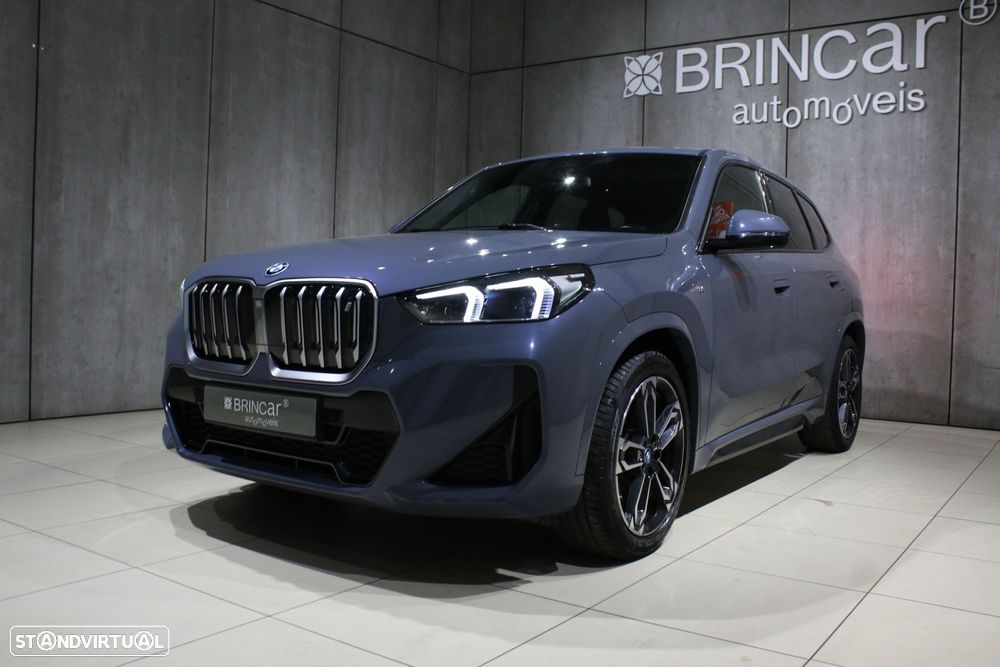 BMW iX1 xDrive30 Pack Desportivo M - 4