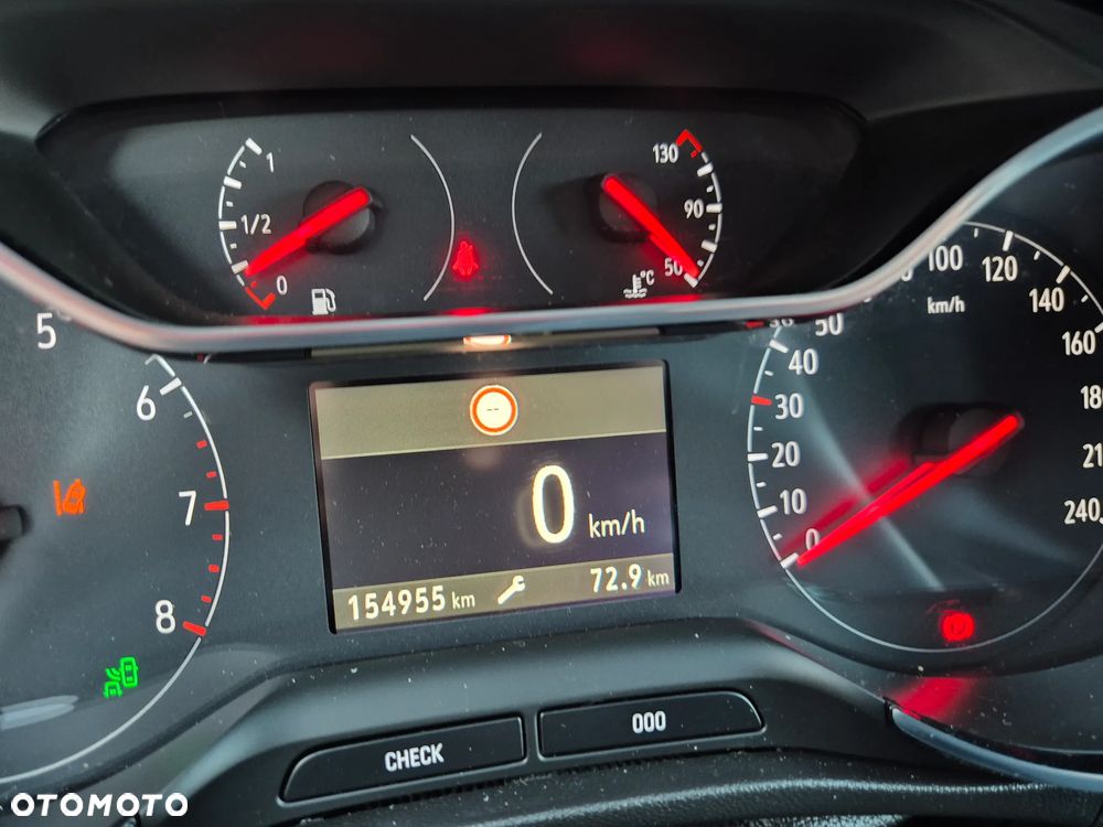 Opel Crossland X - 12