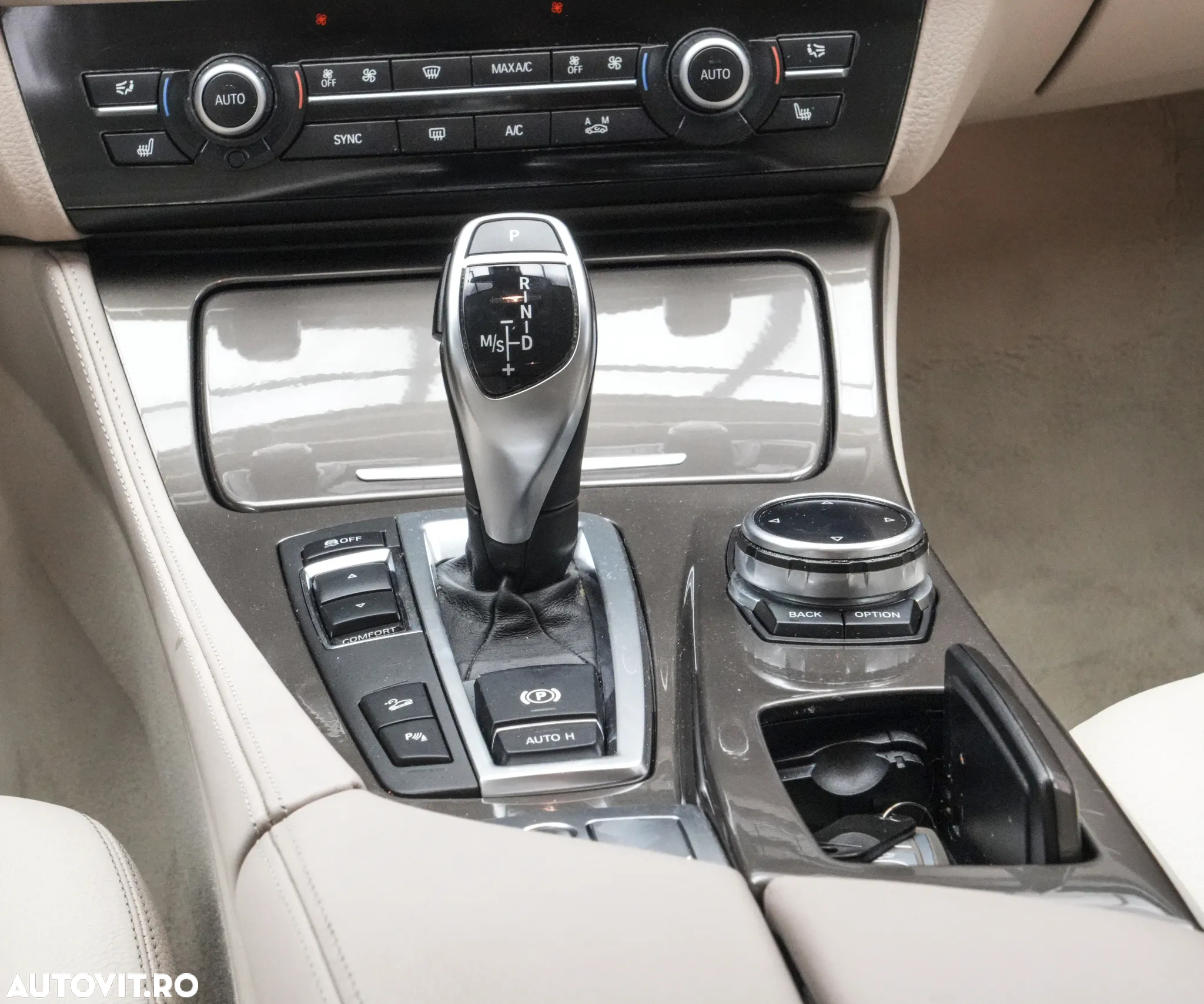 BMW Seria 5 525d xDrive Touring - 19