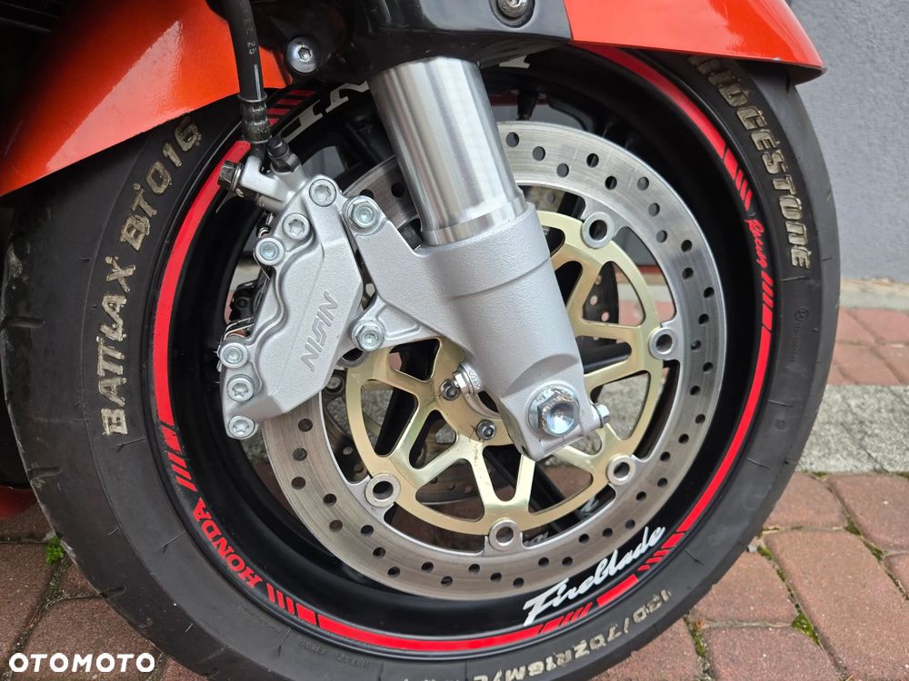 Honda CBR - 26