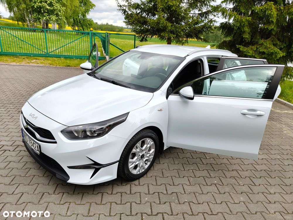 Kia Ceed 1.5 T-GDI Business Line - 29
