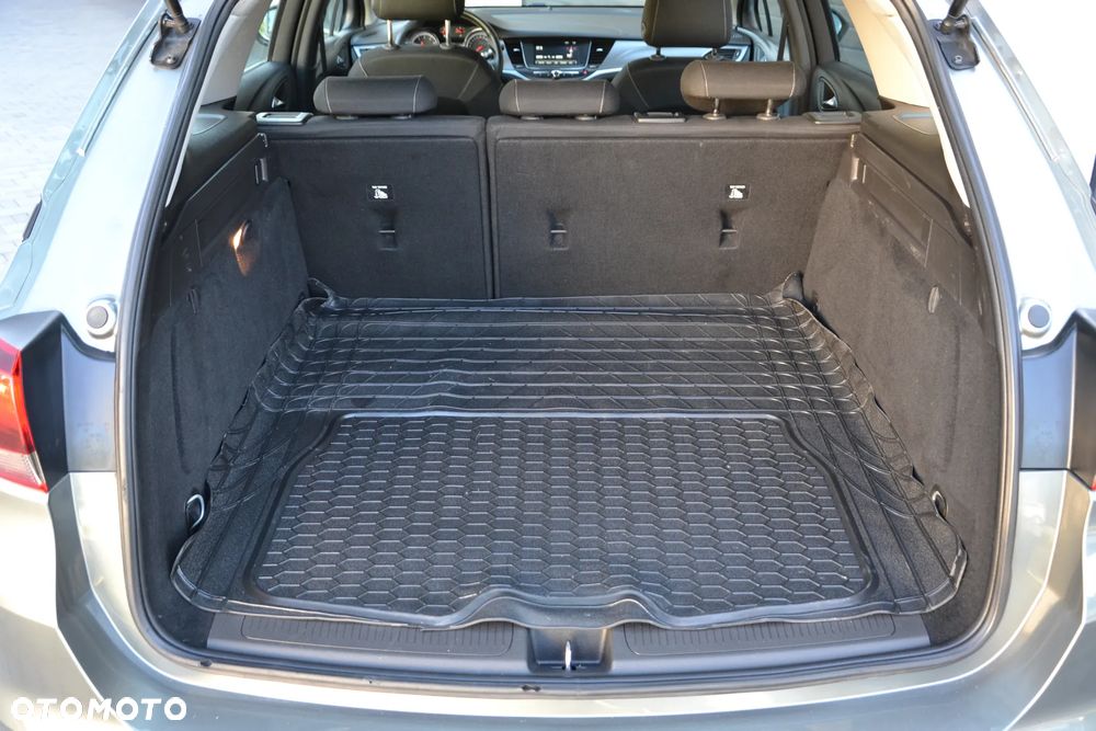 Opel Astra 1.4 T Dynamic - 25
