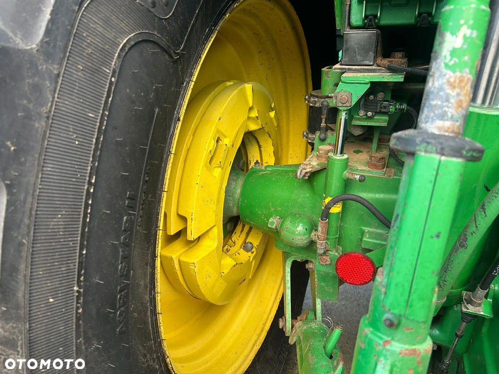 John Deere 6820 - 19