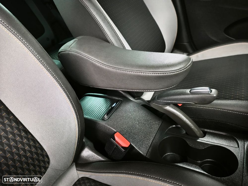 Opel Crossland X 1.2 T Innovation - 35