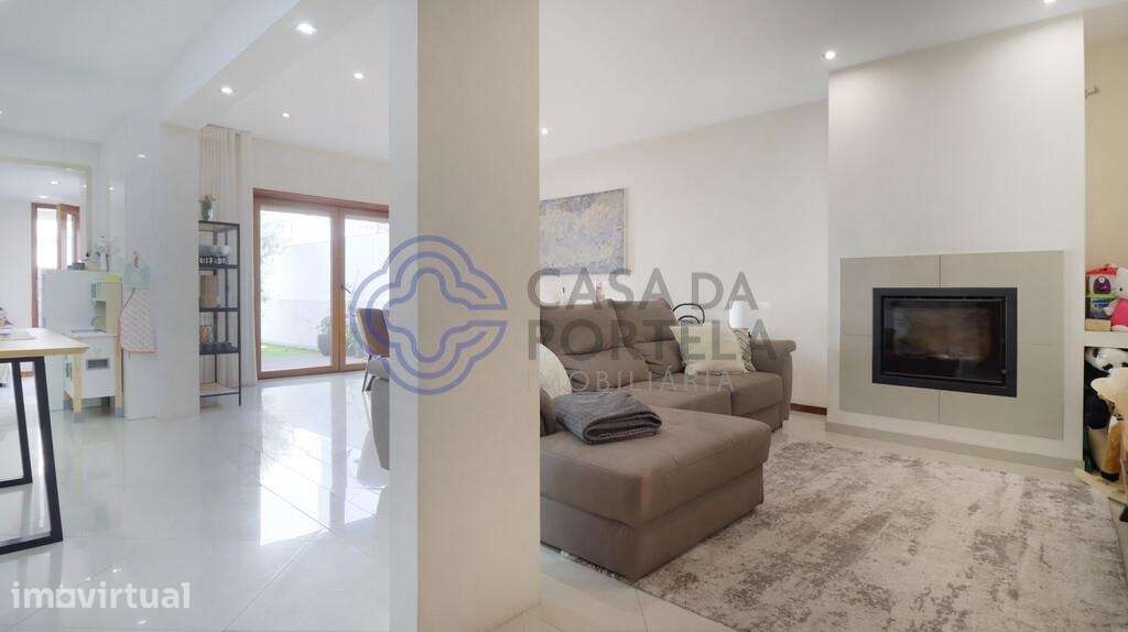 Moradia T5 Transformada em T4 | Totalmente Renovada | Suite | Closet | - Grande imagem: 4/26