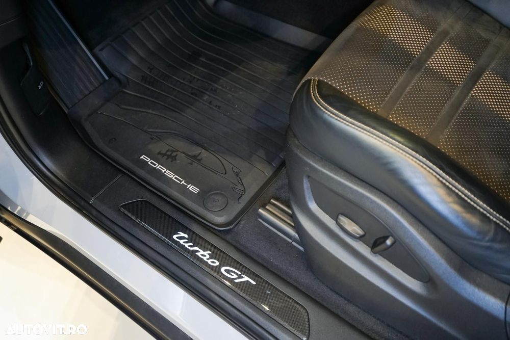 Porsche Cayenne Coupe - 22