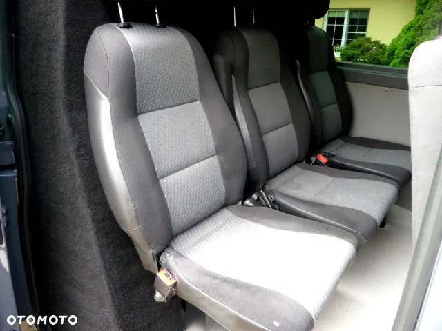 Volkswagen Transporter - 26