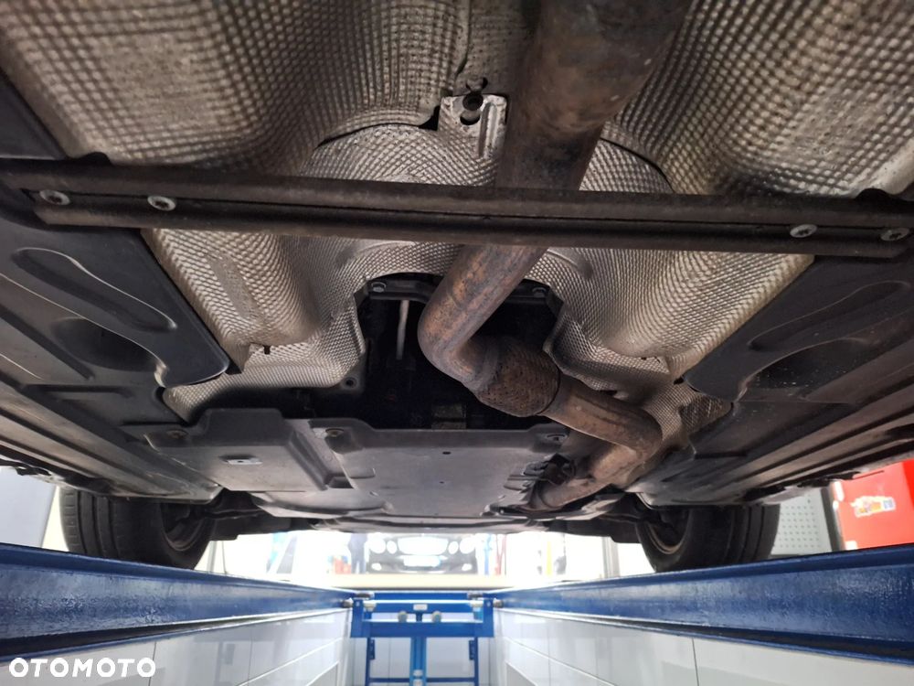 Mercedes-Benz Klasa E 220 CDI Classic DPF - 35