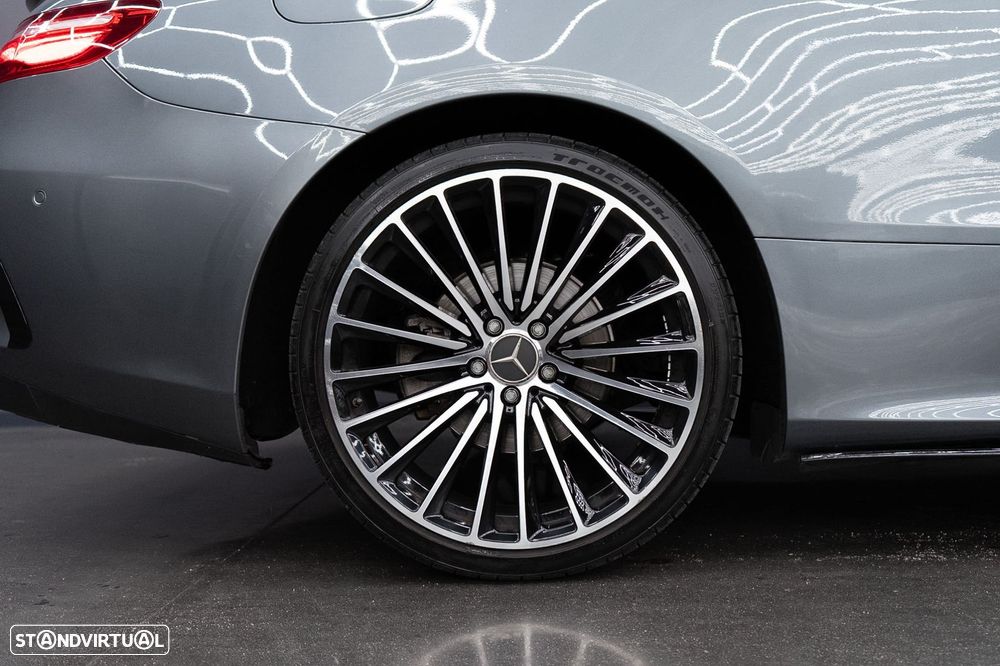 Mercedes-Benz E 220 d AMG Line - 11