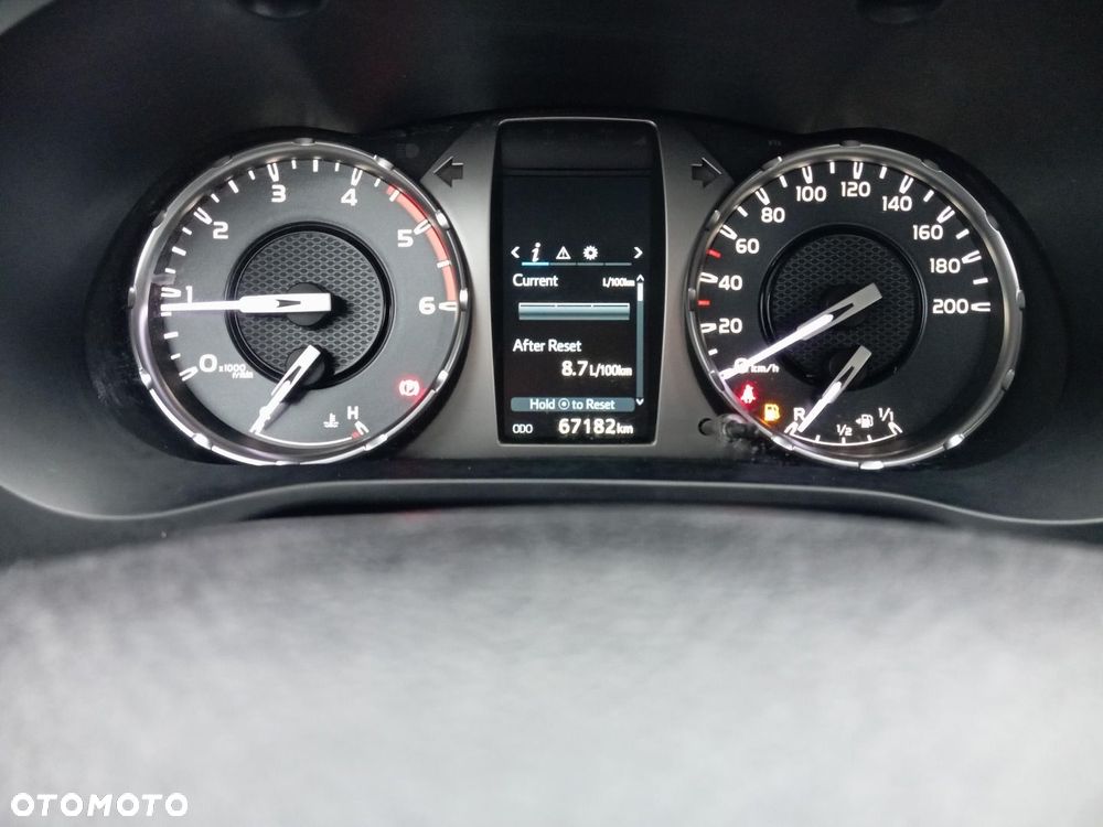 Toyota Hilux 2.4 D-4D Double Cab DLX 4x4 - 16