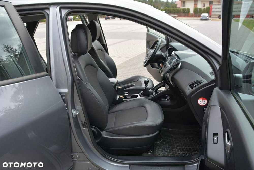 Hyundai ix35 1.7 CRDi 2WD Fifa World Cup Edition - 16