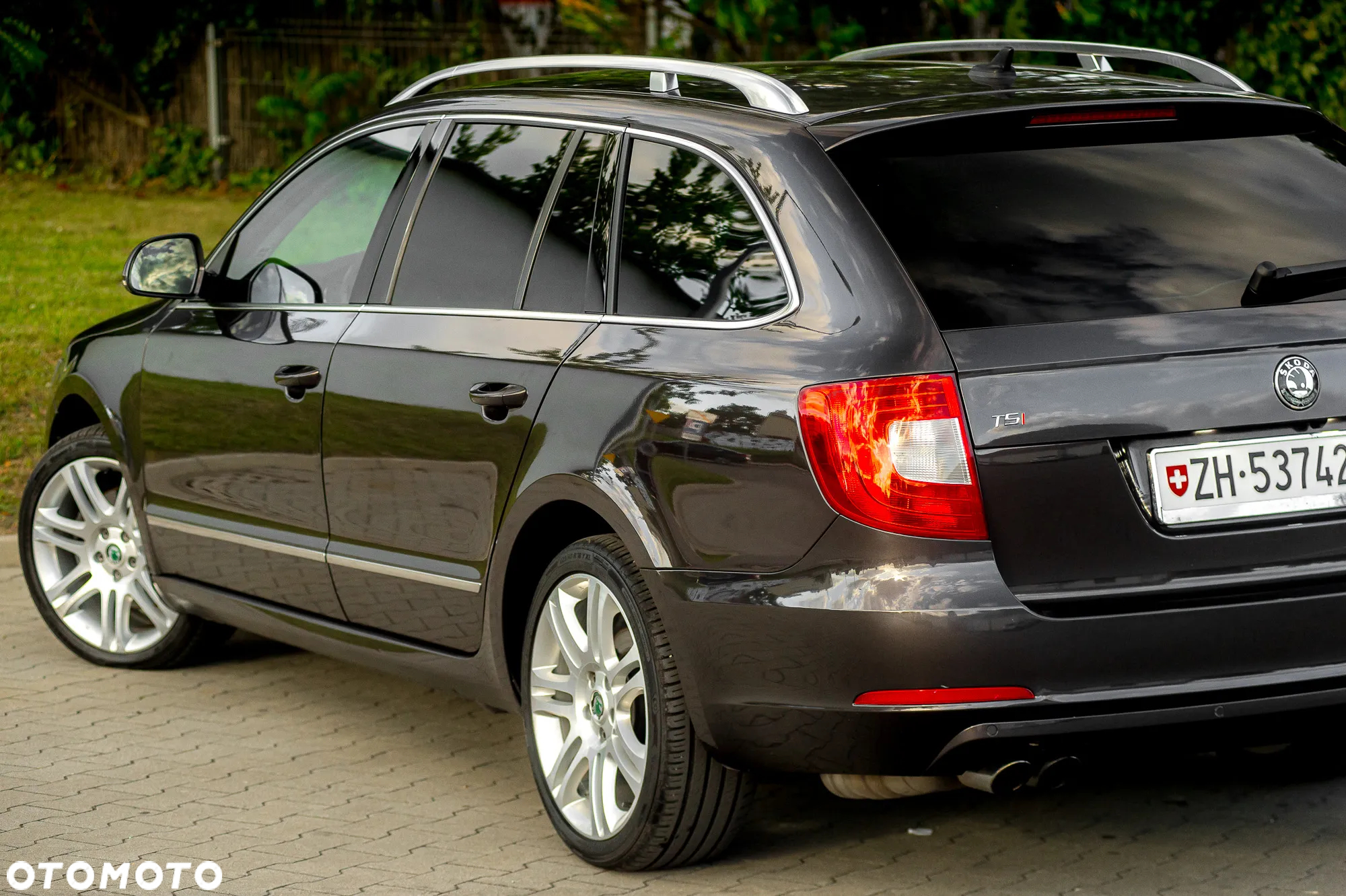 Skoda Superb 1.8 TSI DSG Exclusive - 9