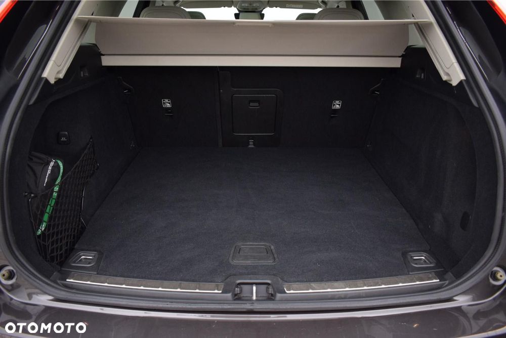 Volvo XC 60 - 31