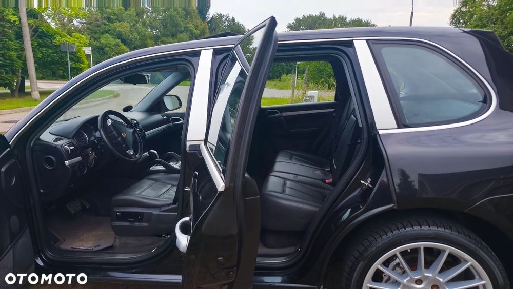 Porsche Cayenne - 13