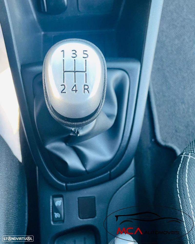 Renault Clio Sport Tourer 1.5 dCi Dynamique S - 25