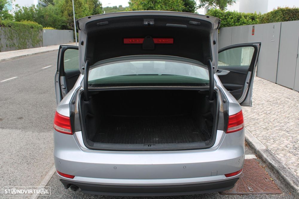 Audi A4 2.0 TDI ultra S tronic - 7